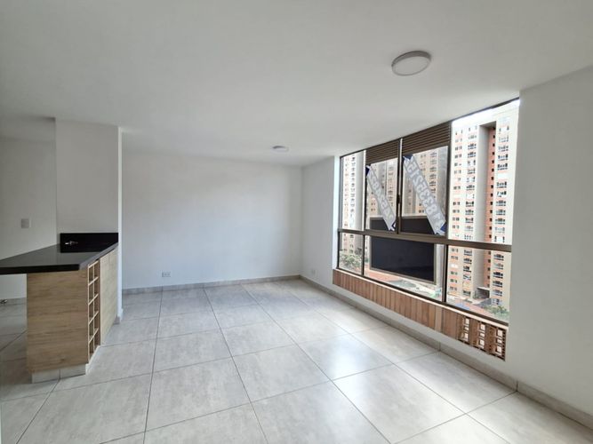 Apartamento de 3 alcobas en venta en La Primavera, Bello, 58 m² · foto 7 de 23
