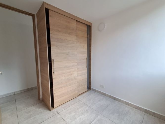 Apartamento de 3 alcobas en venta en La Primavera, Bello, 58 m² · foto 10 de 23