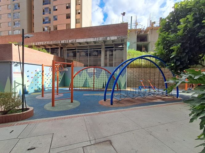 Apartamento de 3 alcobas en venta en La Primavera, Bello, 58 m² · foto 19 de 23