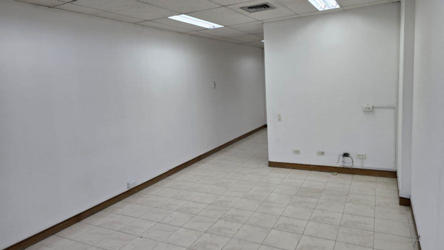 Oficina en arriendo en La Florida, Medellín, 35 m² · foto 4 de 11