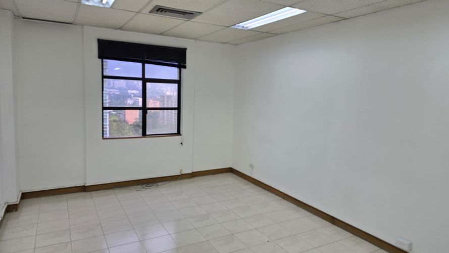 Oficina en arriendo en La Florida, Medellín, 35 m² · foto 5 de 11