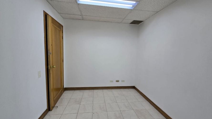 Oficina en arriendo en La Florida, Medellín, 35 m² · foto 9 de 11
