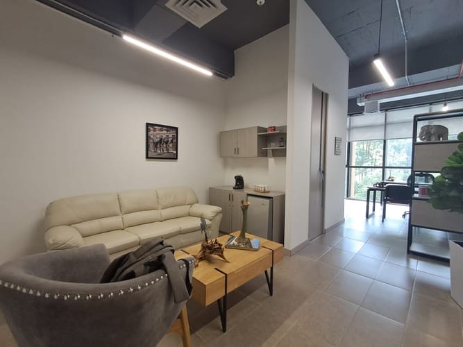 Oficina en arriendo en Vía Las Palmas, Medellín, 242 m² · foto 7 de 13