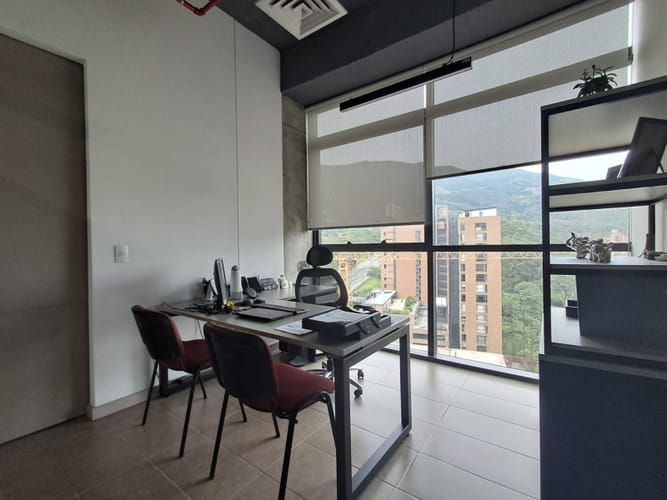 Oficina en arriendo en Vía Las Palmas, Medellín, 242 m² · foto 12 de 13