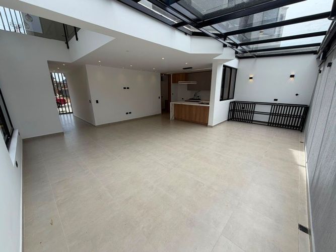 Casa de 3 alcobas en venta en La Ceja, 175 m² · foto 2 de 22