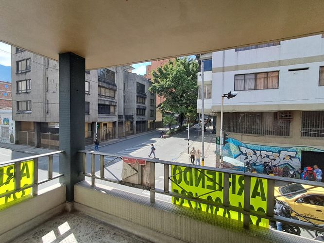 Casa de 5 alcobas en arriendo en Los Angeles, Medellín, 250 m² · foto 4 de 18