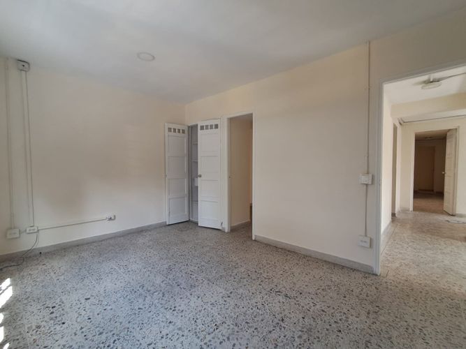 Casa de 5 alcobas en arriendo en Los Angeles, Medellín, 250 m² · foto 5 de 18
