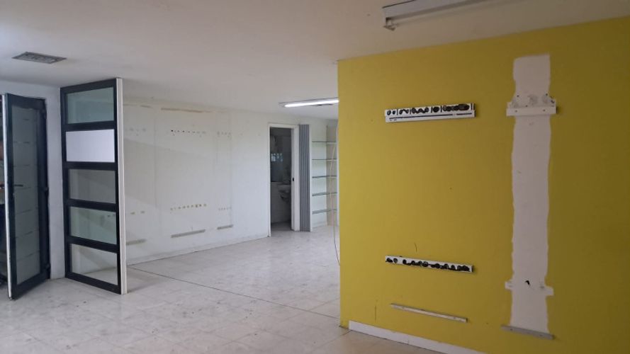 Bodega en arriendo en Paraiso, Barranquilla, 1406 m² · foto 11 de 16