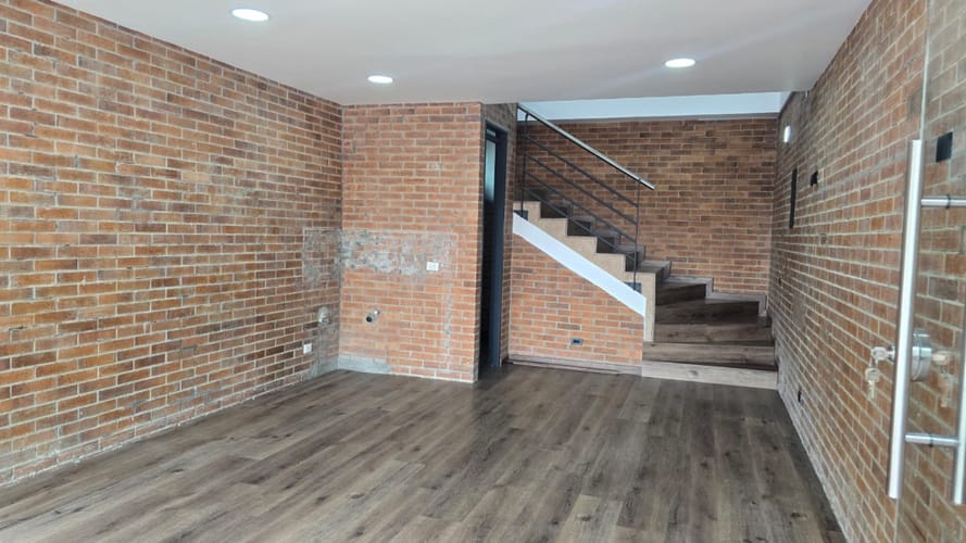 Local en arriendo en El Poblado, Medellín, 60 m² · foto 4 de 13