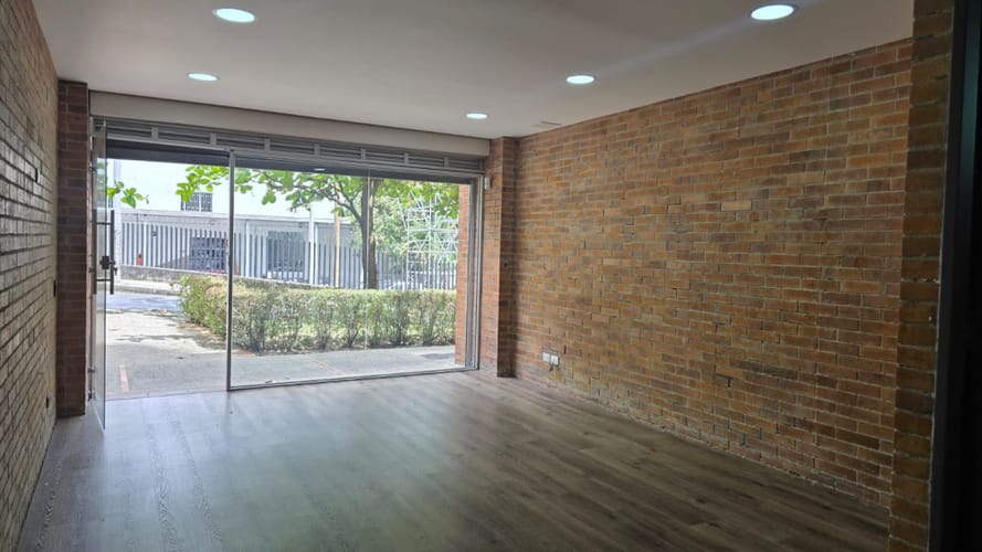 Local en arriendo en El Poblado, Medellín, 60 m² · foto 5 de 13