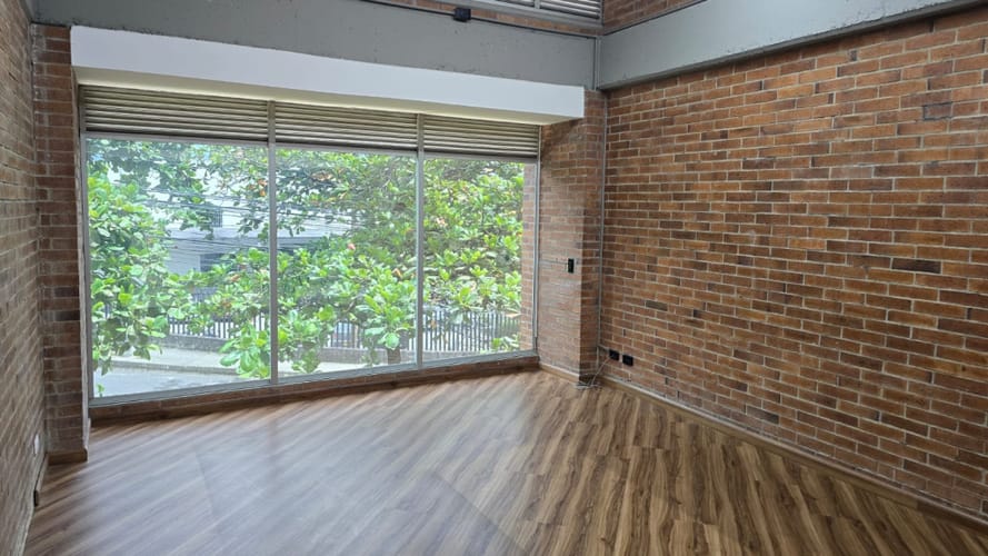 Local en arriendo en El Poblado, Medellín, 60 m² · foto 8 de 13