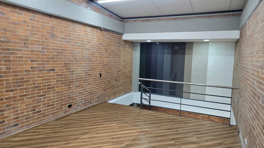 Local en arriendo en El Poblado, Medellín, 60 m² · foto 12 de 13