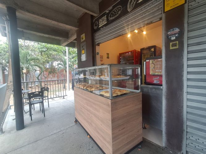 Local en venta en El Chagualo, Medellín, 20 m² · foto 4 de 9