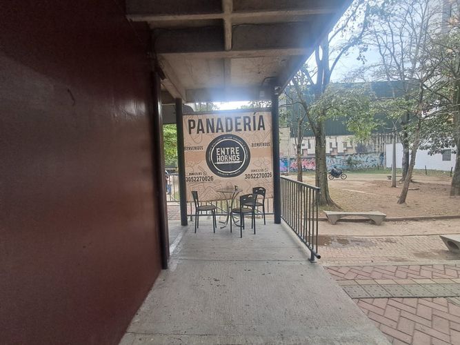 Local en venta en El Chagualo, Medellín, 20 m² · foto 5 de 9