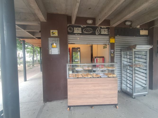 Local en venta en El Chagualo, Medellín, 20 m² · foto 7 de 9