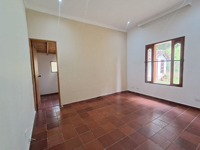 Casa de 4 alcobas en venta en La Mina, Envigado · foto 16 de 24
