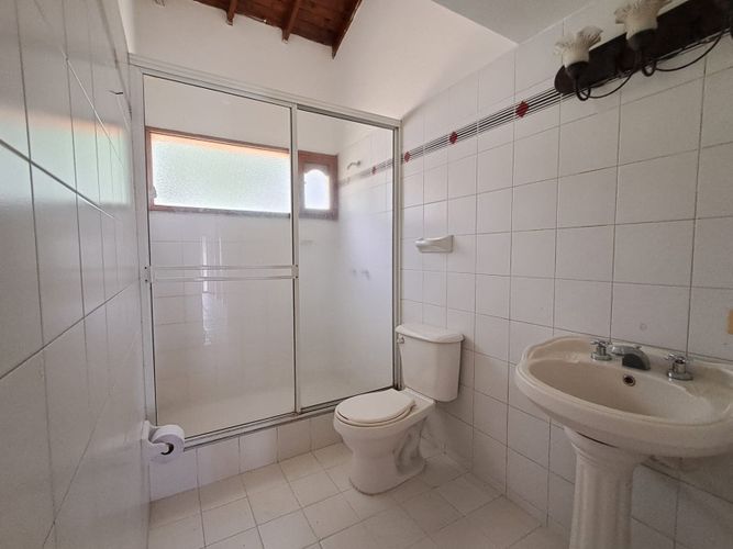 Casa de 4 alcobas en venta en La Mina, Envigado · foto 19 de 24