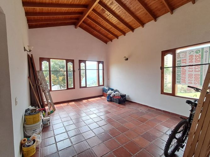 Casa de 4 alcobas en venta en La Mina, Envigado · foto 22 de 24