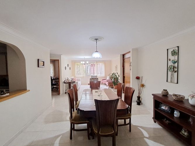 Apartamento de 4 alcobas en venta en Conquistadores, Medellín, 136 m² · foto 7 de 22
