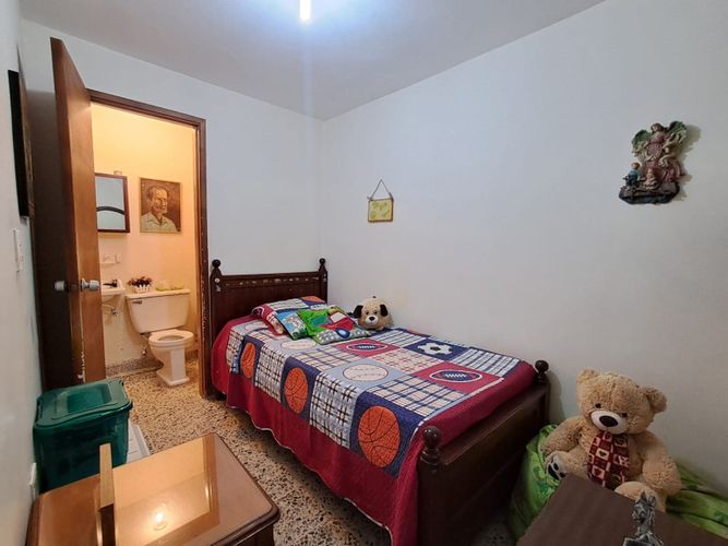 Apartamento de 4 alcobas en venta en Conquistadores, Medellín, 136 m² · foto 12 de 22