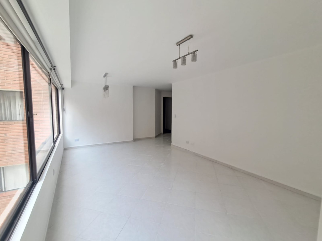 Apartamento en venta en El Poblado, Medellín · foto 17 de 24