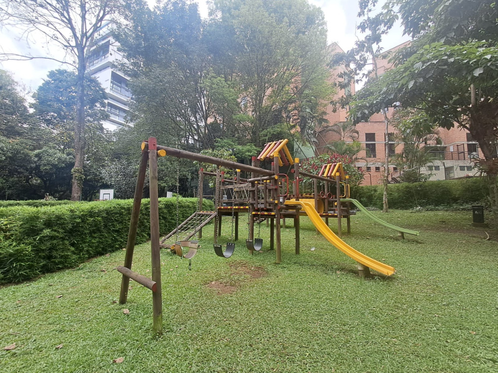Apartamento en venta en El Poblado, Medellín · foto 21 de 24