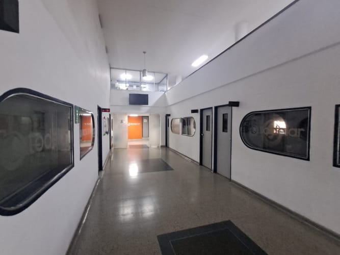 Oficina en arriendo en San Joaquín, Medellín, 1800 m² · foto 3 de 23