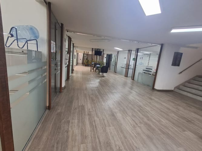 Oficina en arriendo en San Joaquín, Medellín, 1800 m² · foto 13 de 23