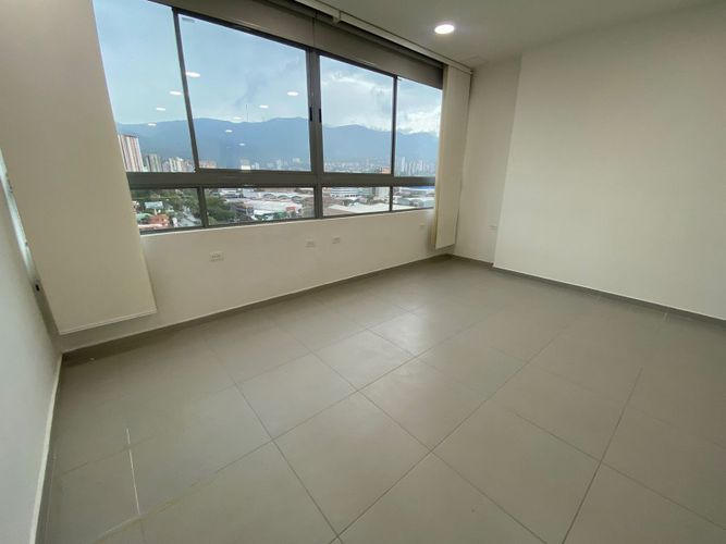 Oficina en arriendo en Mayorca, Sabaneta, 45 m² · foto 7 de 12