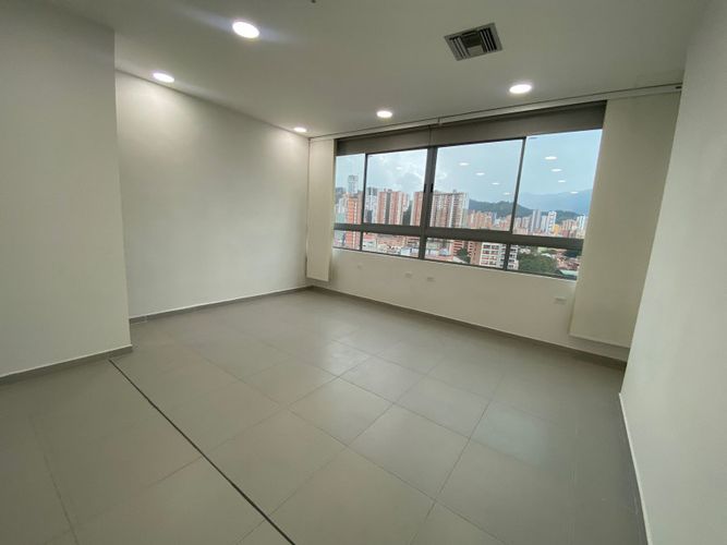 Oficina en arriendo en Mayorca, Sabaneta, 45 m² · foto 8 de 12