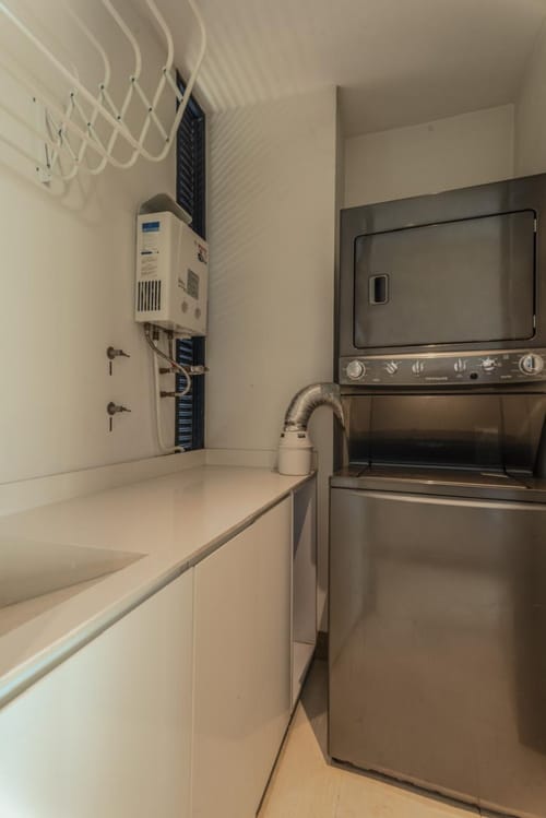 Apartamento de 1 alcoba en arriendo en San Lucas, Medellín, 76 m² · foto 3 de 12