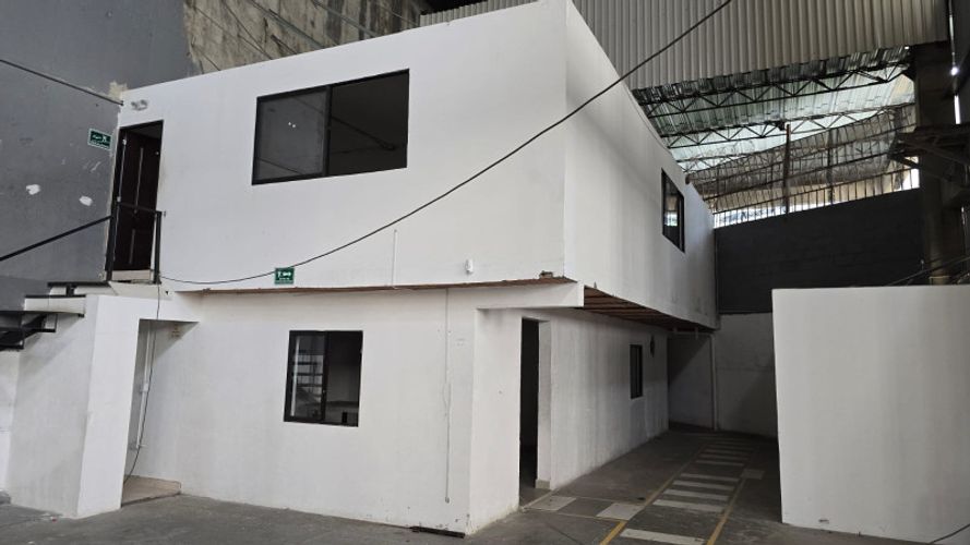 Bodega en arriendo en La Tablacita, La Estrella, 1300 m² · foto 6 de 13