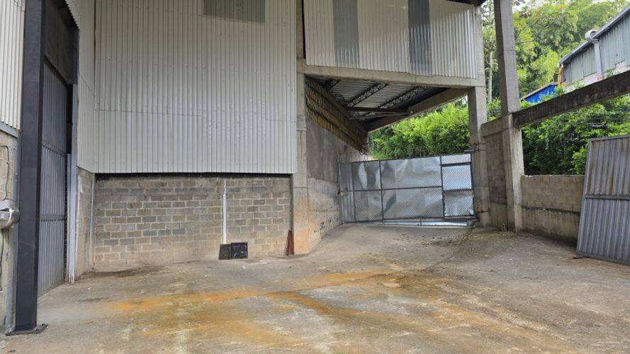 Bodega en arriendo en La Tablacita, La Estrella, 1300 m² · foto 11 de 13