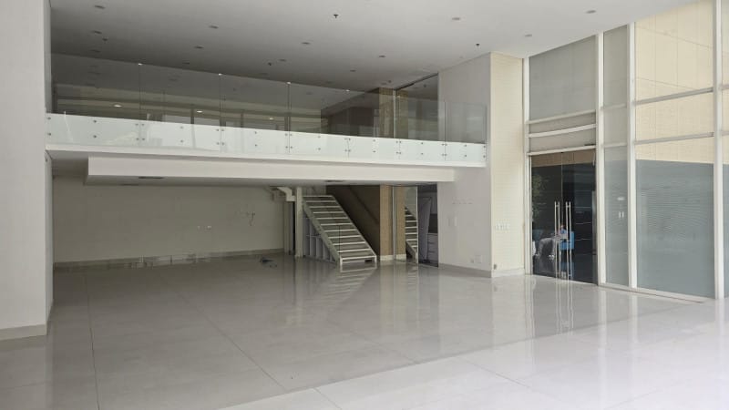 Local en arriendo en Villa Carlota, Medellín, 262 m² · foto 3 de 13