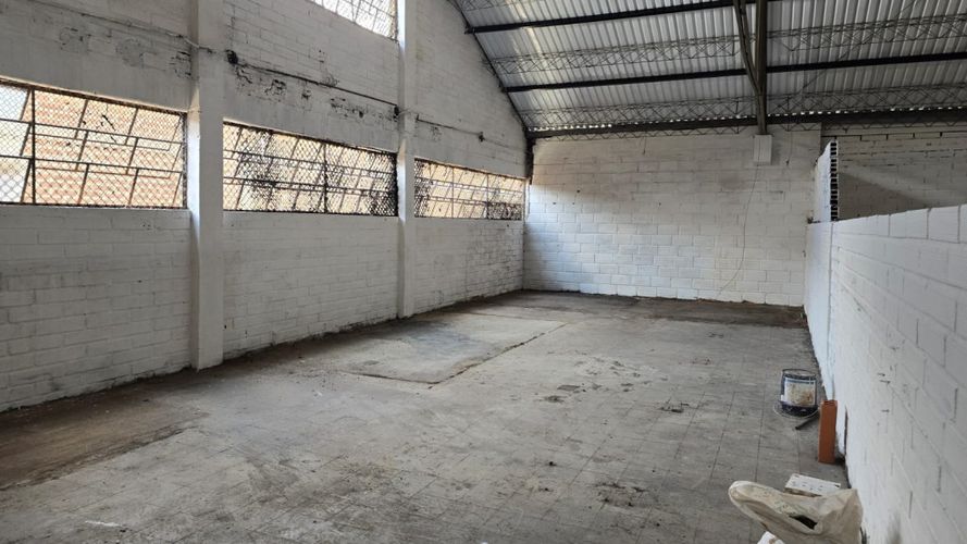 Bodega en arriendo en La Colina, Medellín, 517 m² · foto 14 de 14