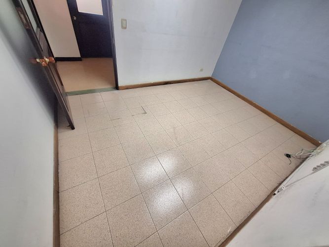 Oficina en arriendo en Patio Bonito, Medellín, 37 m² · foto 10 de 12