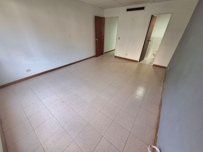 Oficina en arriendo en Patio Bonito, Medellín, 37 m² · foto 12 de 12