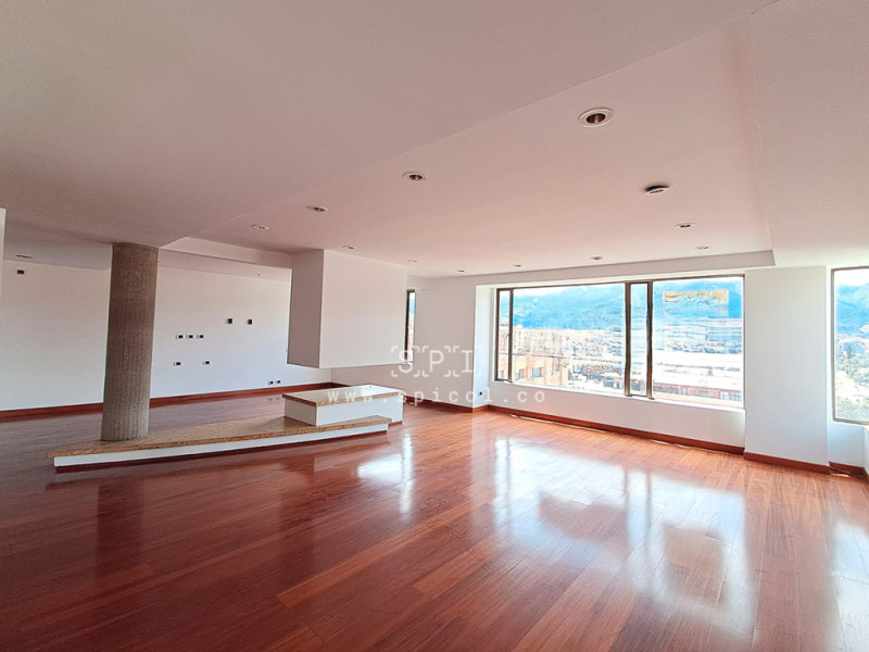 Apartamento en Venta en Santa Barbara, Bogotá
