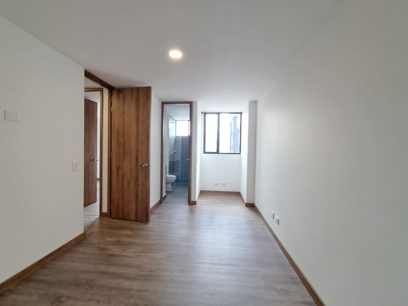 Apartamento en venta en Zona Industrial No. 1, Itagüí · foto 15 de 17