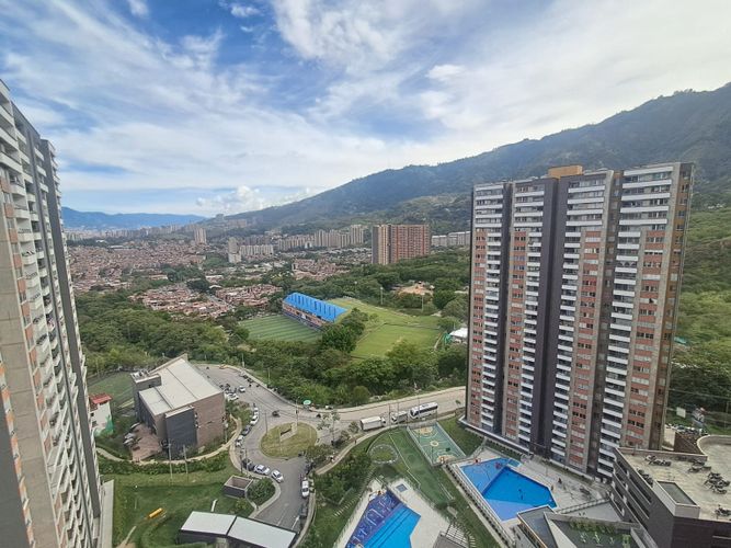 Apartamento de 3 alcobas en venta en San Gabriel, Bello, 69 m² · foto 9 de 24