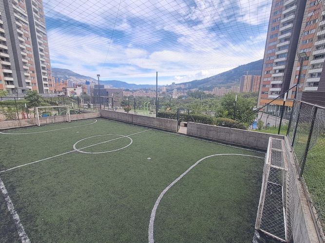 Apartamento de 3 alcobas en venta en San Gabriel, Bello, 69 m² · foto 20 de 24
