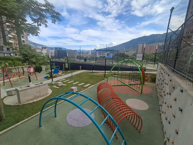 Apartamento de 3 alcobas en venta en San Gabriel, Bello, 69 m² · foto 21 de 24