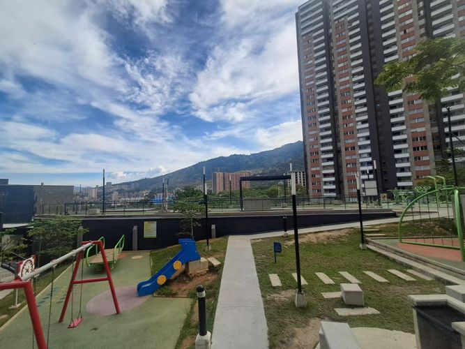 Apartamento de 3 alcobas en venta en San Gabriel, Bello, 69 m² · foto 22 de 24