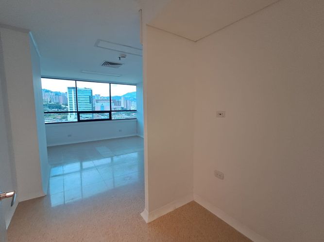 Consultorio en arriendo en Las Vegas, Envigado, 35 m² · foto 4 de 12