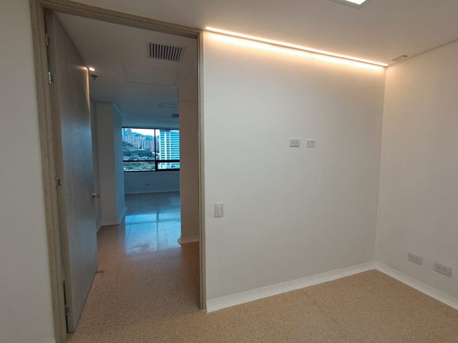 Consultorio en arriendo en Las Vegas, Envigado, 35 m² · foto 6 de 12