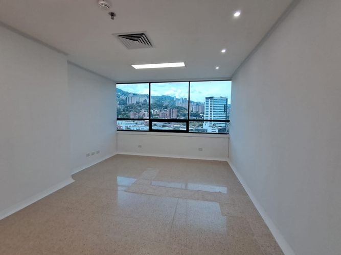 Consultorio en arriendo en Las Vegas, Envigado, 35 m² · foto 10 de 12