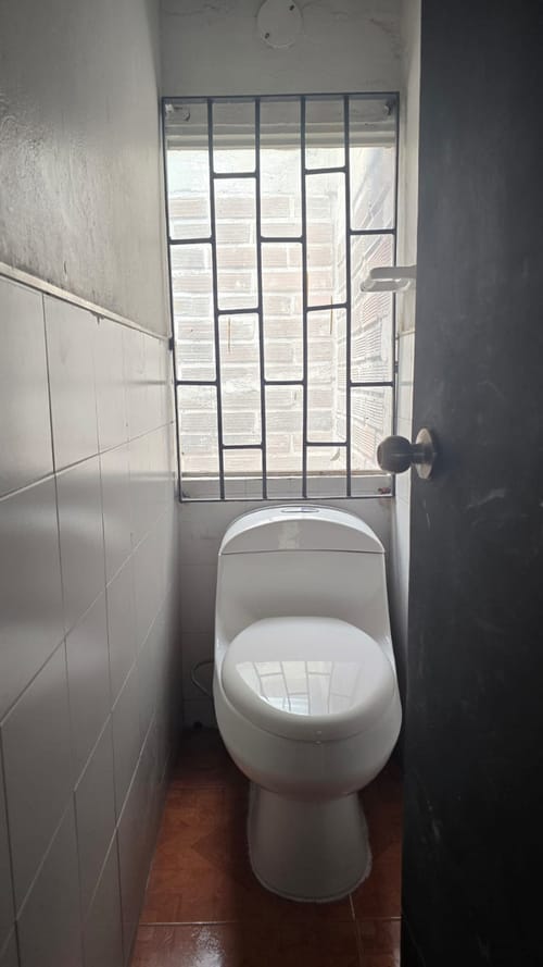 Bodega en arriendo en Perpetuo Socorro, Medellín, 150 m² · foto 11 de 12