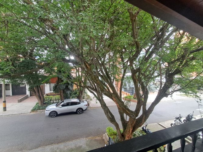 Casa de 4 alcobas en venta en La Castellana, Medellín, 208 m² · foto 5 de 24
