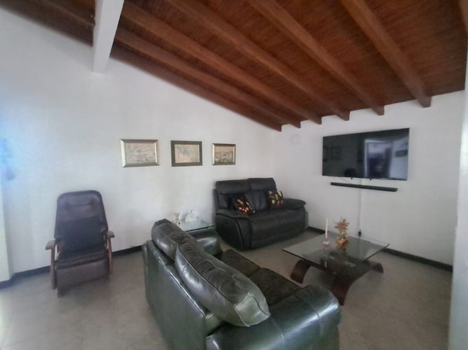 Casa de 4 alcobas en venta en La Castellana, Medellín, 208 m² · foto 6 de 24