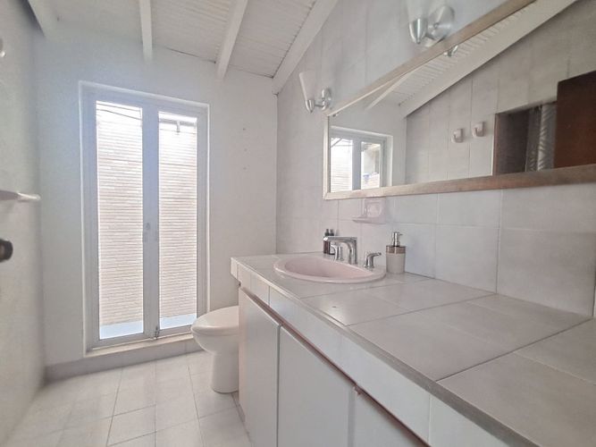 Casa de 4 alcobas en venta en La Castellana, Medellín, 208 m² · foto 9 de 24